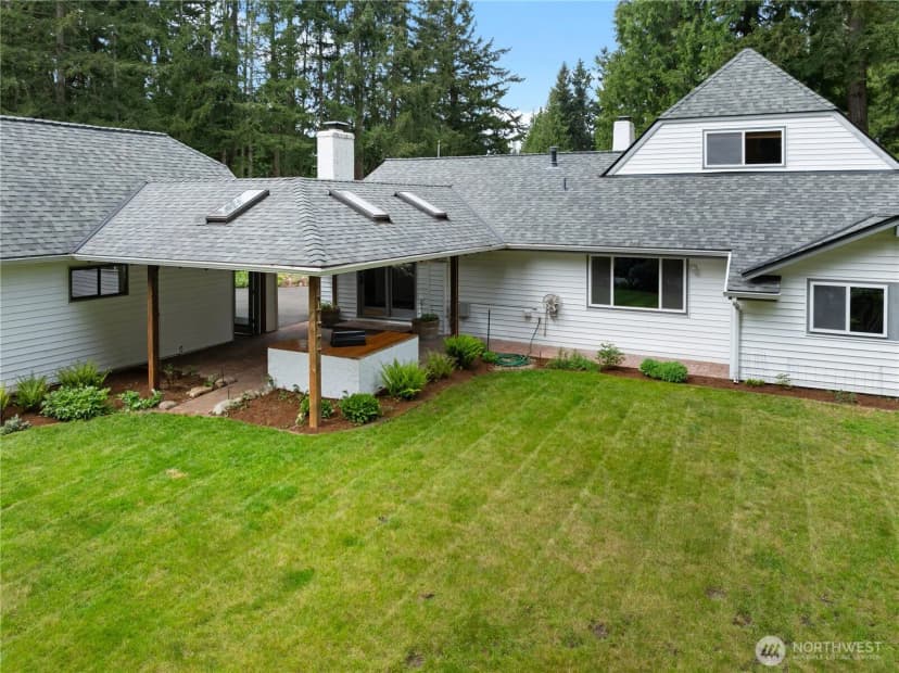Property photo for 3306 217th Place Se, Sammamish photo 35