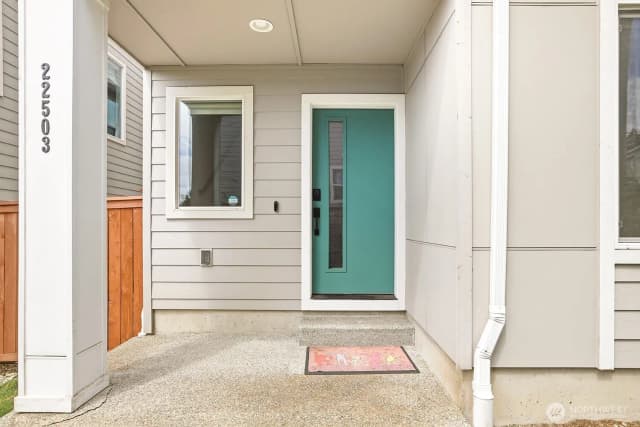 Property photo for 22503 70th Place W, Mountlake Terrace photo 3