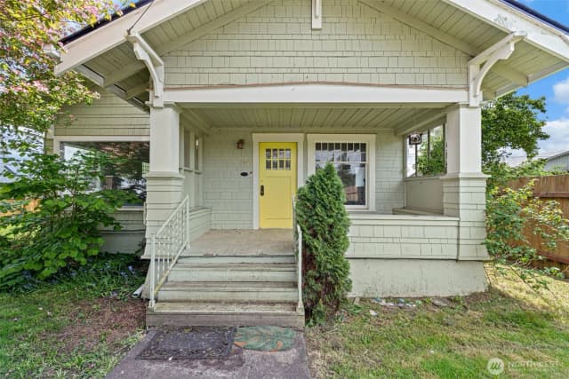 Property photo for 505 W Young Street, Elma photo 2