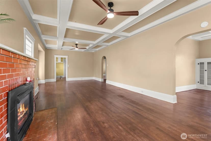 Property photo for 505 W Young Street, Elma photo 8