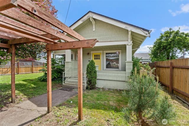 Property photo for 505 W Young Street, Elma photo 5