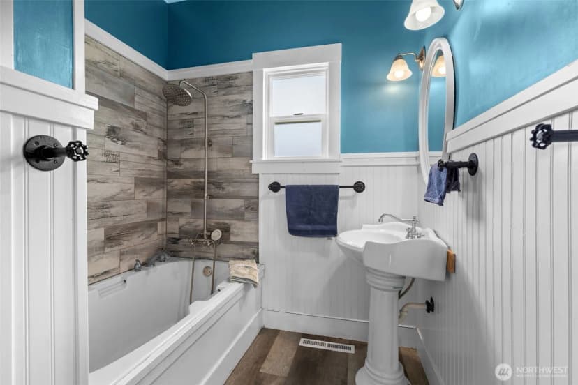 Property photo for 505 W Young Street, Elma photo 14