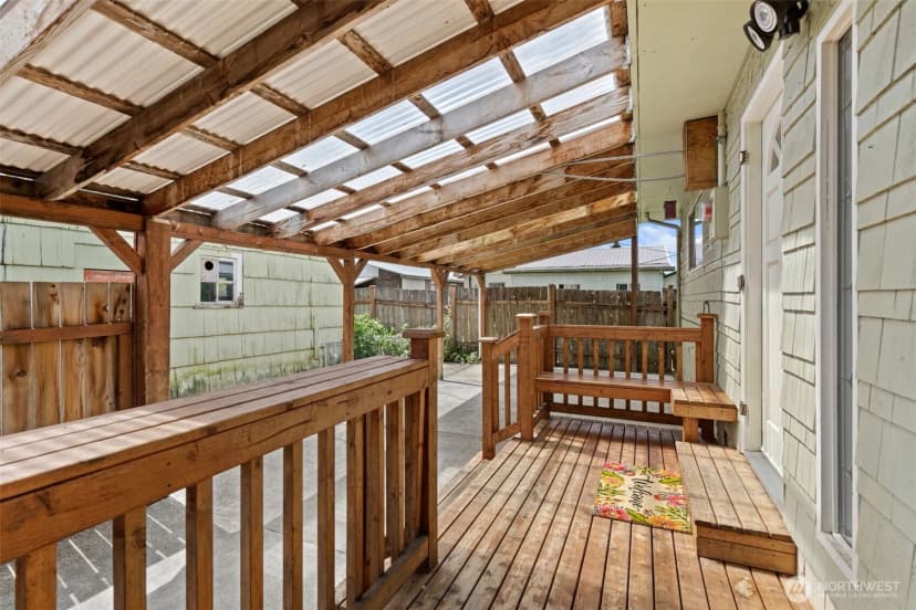 Property photo for 505 W Young Street, Elma photo 22
