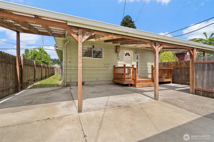 Property photo for 505 W Young Street, Elma photo 21