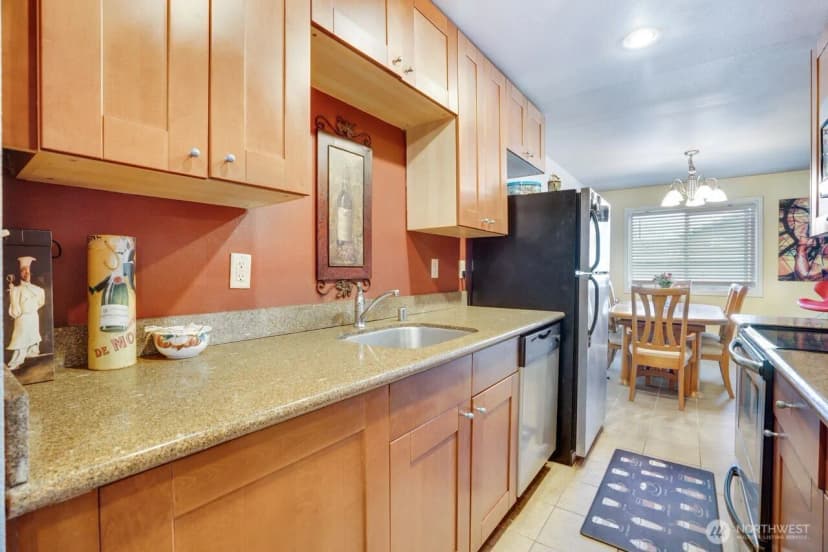 Property photo for 4525 S Henderson Street #302, Seattle photo 10