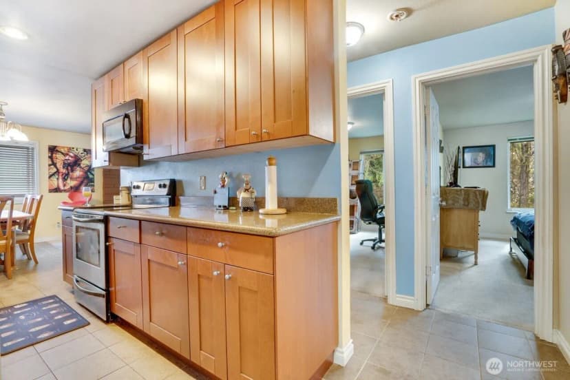 Property photo for 4525 S Henderson Street #302, Seattle photo 8