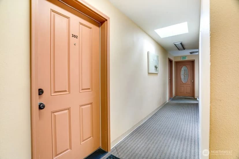 Property photo for 4525 S Henderson Street #302, Seattle photo 21