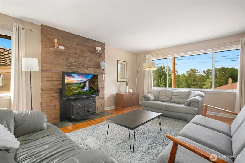 Property photo for 2503 S Edmunds Street, Seattle photo 3