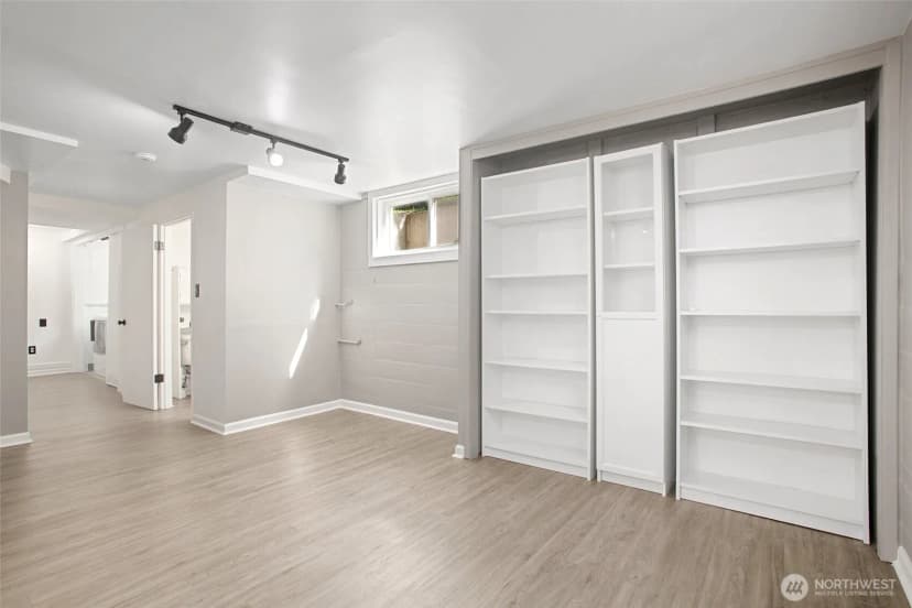 Property photo for 2503 S Edmunds Street, Seattle photo 16