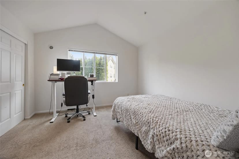 Property photo for 13000 Admiralty Way #j101, Everett photo 26