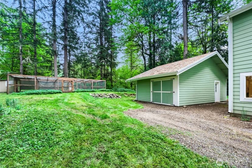 Property photo for 18314 320th Avenue Ne, Duvall photo 24