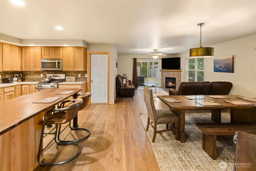 Property photo for 750 Evergreen Valley Loop Road, Ronald photo 13
