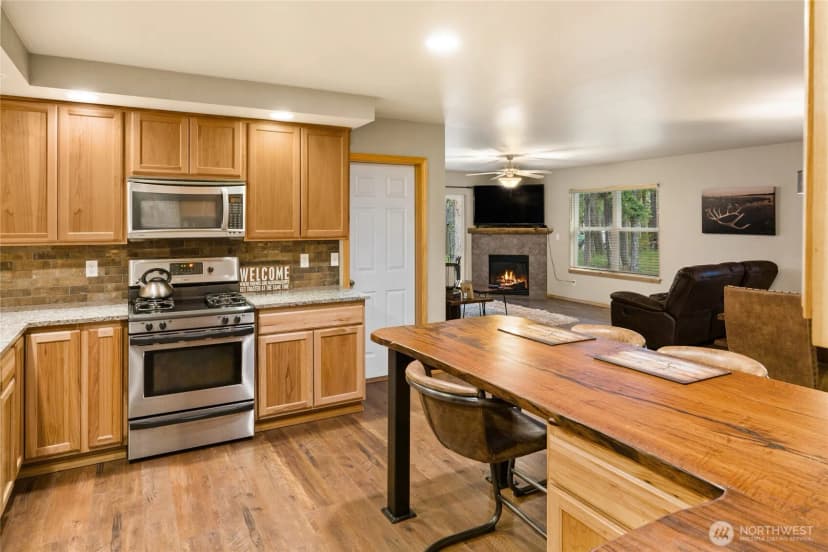 Property photo for 750 Evergreen Valley Loop Road, Ronald photo 14