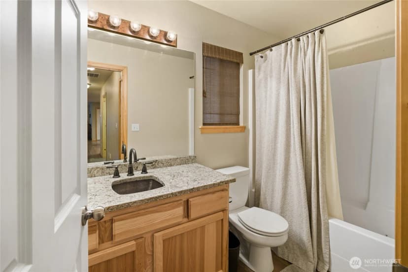 Property photo for 750 Evergreen Valley Loop Road, Ronald photo 28