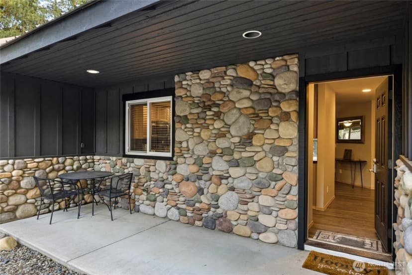 Property photo for 750 Evergreen Valley Loop Road, Ronald photo 8