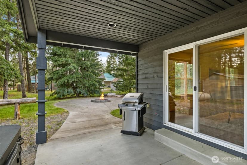 Property photo for 750 Evergreen Valley Loop Road, Ronald photo 36