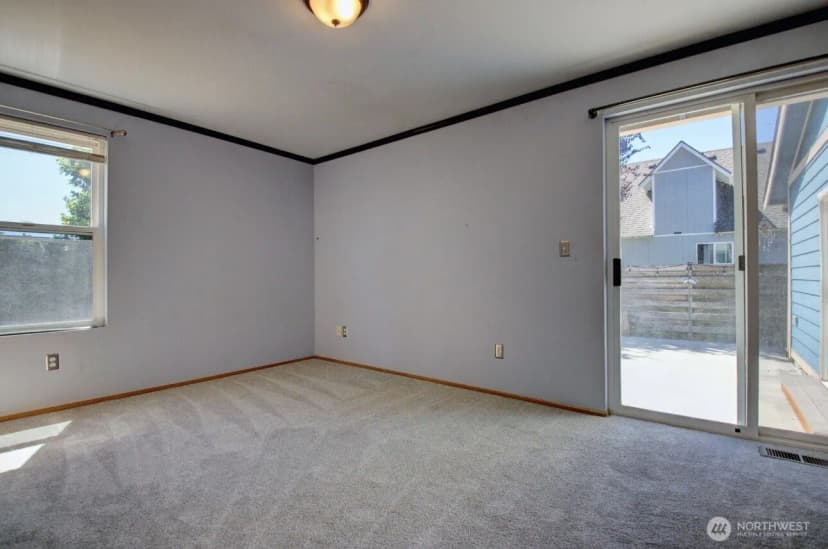 Property photo for 1206 Crystal Lane, Burlington photo 14