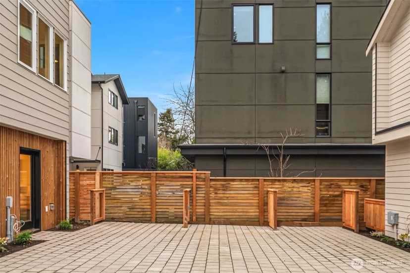 Property photo for 1457 22nd Avenue #a, Seattle photo 15