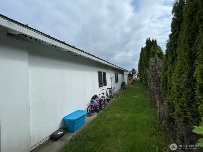 Property photo for 109 4th Avenue Se, Pacific photo 8