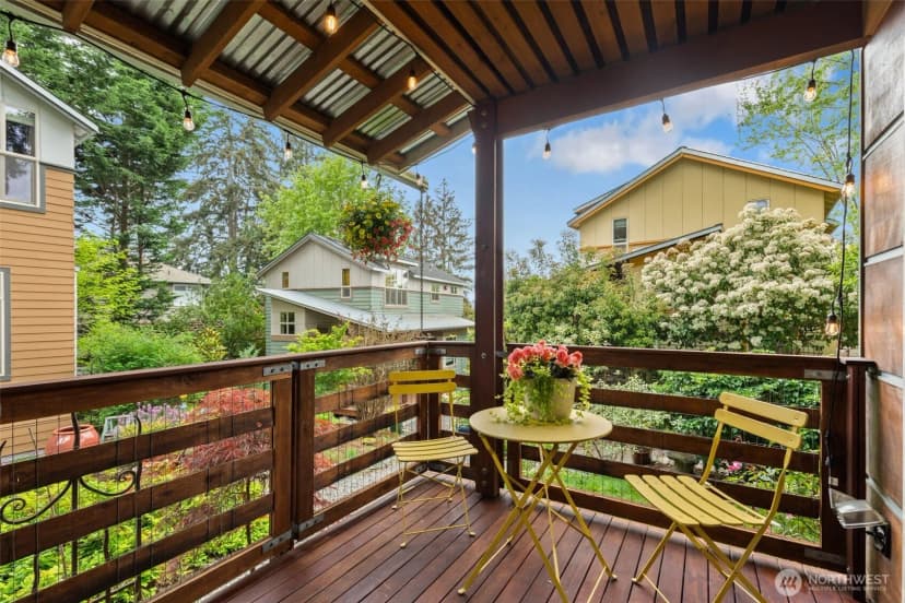 Property photo for 20215 15th Avenue Nw #e, Shoreline photo 6