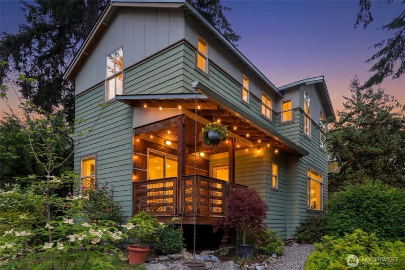 Property photo for 20215 15th Avenue Nw #e, Shoreline