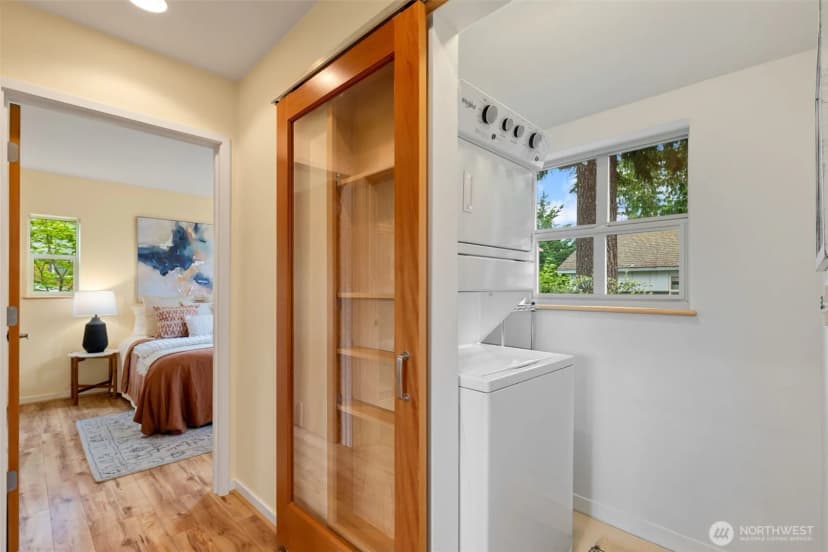 Property photo for 20215 15th Avenue Nw #e, Shoreline photo 33