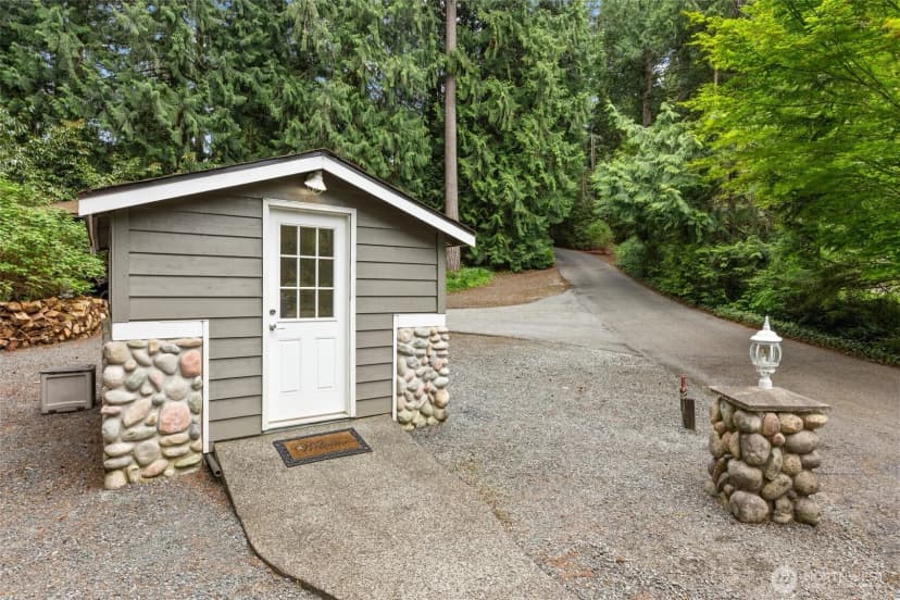 Property photo for 5627 W Flowing Lake Road, Snohomish photo 32