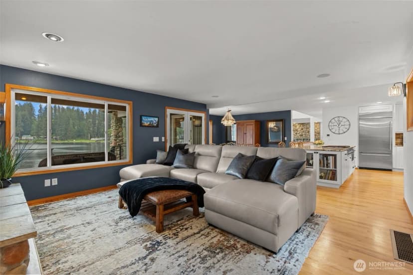 Property photo for 5627 W Flowing Lake Road, Snohomish photo 12