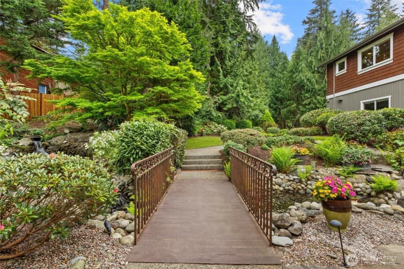 Property photo for 5627 W Flowing Lake Road, Snohomish photo 4