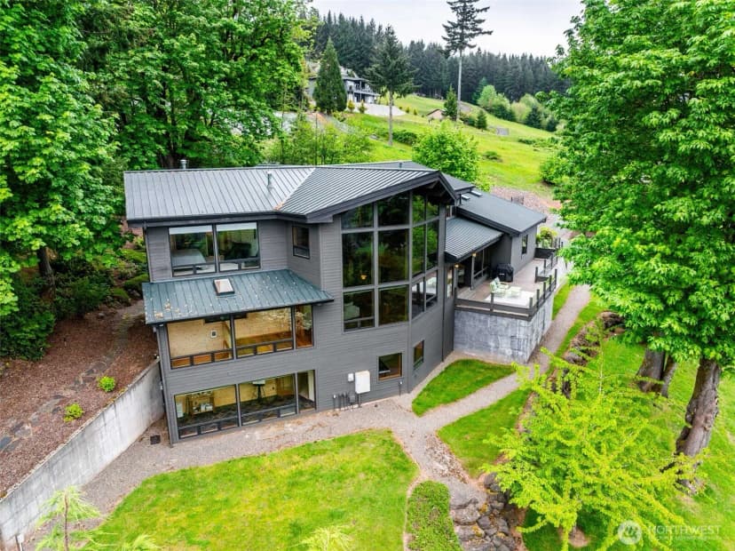 Property photo for 813 Varsity Road, Kalama photo 2