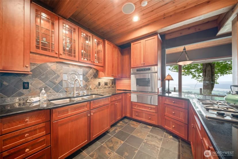 Property photo for 813 Varsity Road, Kalama photo 13