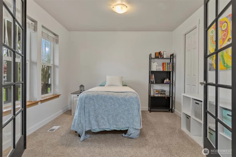 Property photo for 16076 Lakeview Avenue Se, Monroe photo 5