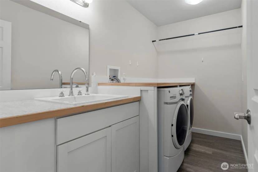 Property photo for 16076 Lakeview Avenue Se, Monroe photo 22
