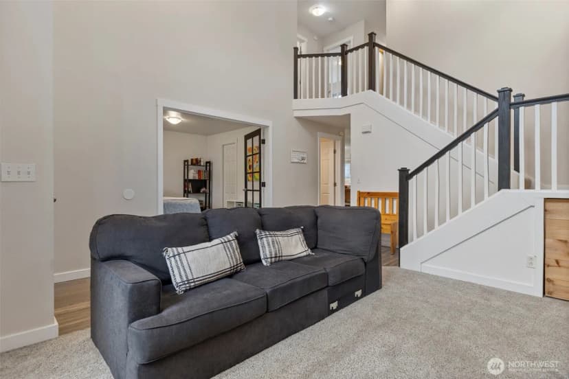 Property photo for 16076 Lakeview Avenue Se, Monroe photo 4
