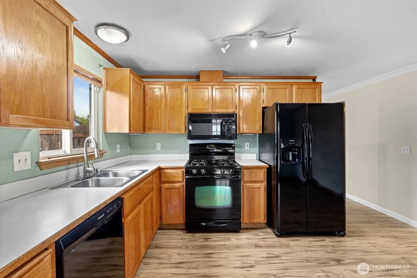 Property photo for 317 Williams Boulevard Nw, Orting photo 15