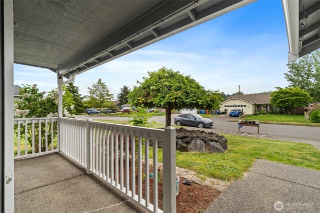 Property photo for 317 Williams Boulevard Nw, Orting photo 3