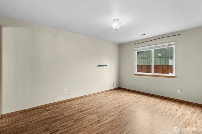 Property photo for 317 Williams Boulevard Nw, Orting photo 18
