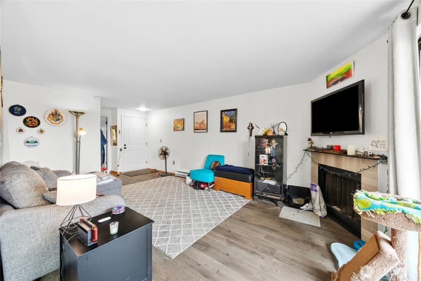 Property photo for 2020 Grant Avenue S #l104, Renton photo 10