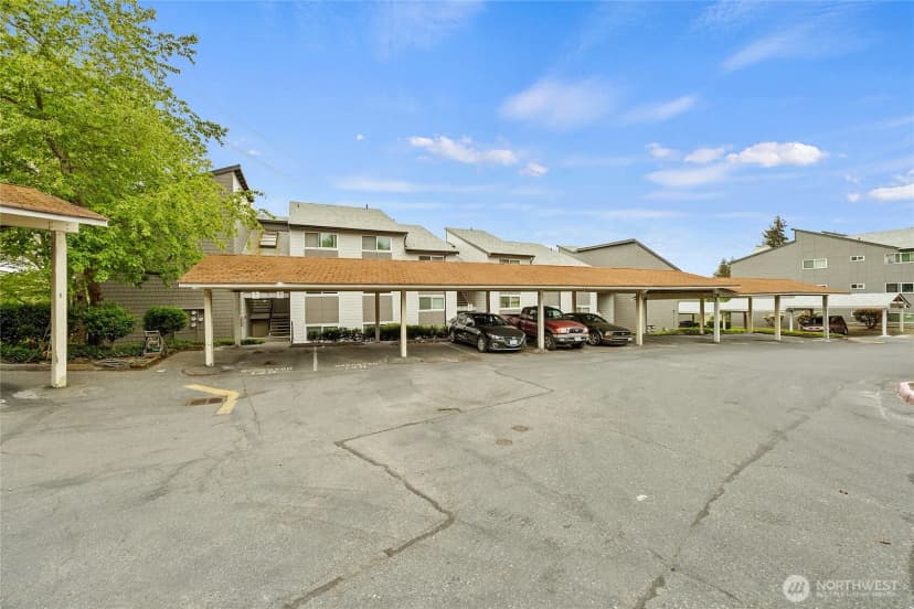 Property photo for 2020 Grant Avenue S #l104, Renton photo 29