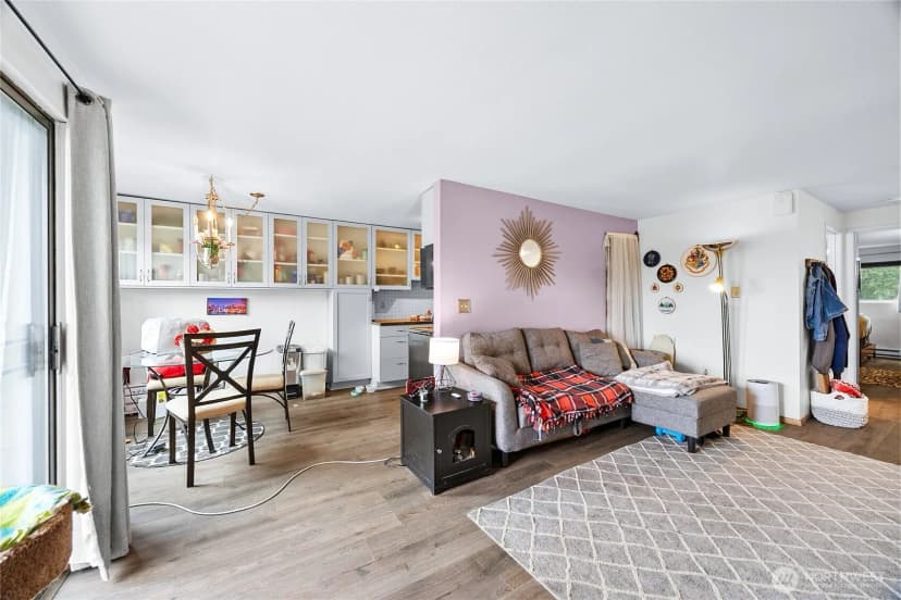 Property photo for 2020 Grant Avenue S #l104, Renton photo 9