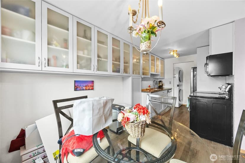 Property photo for 2020 Grant Avenue S #l104, Renton photo 13