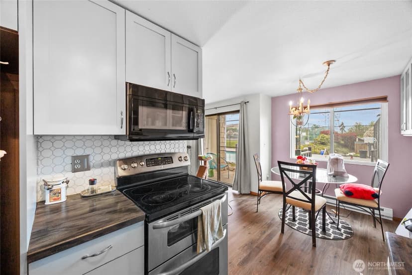 Property photo for 2020 Grant Avenue S #l104, Renton photo 6
