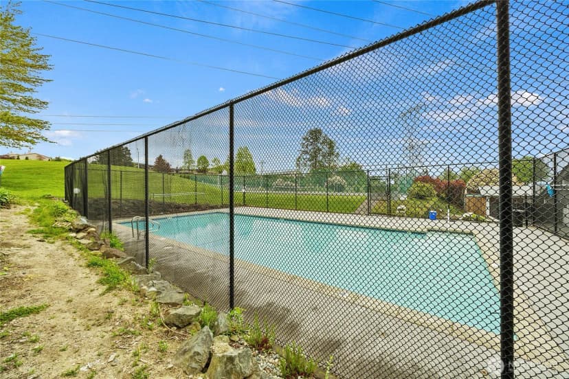 Property photo for 2020 Grant Avenue S #l104, Renton photo 22