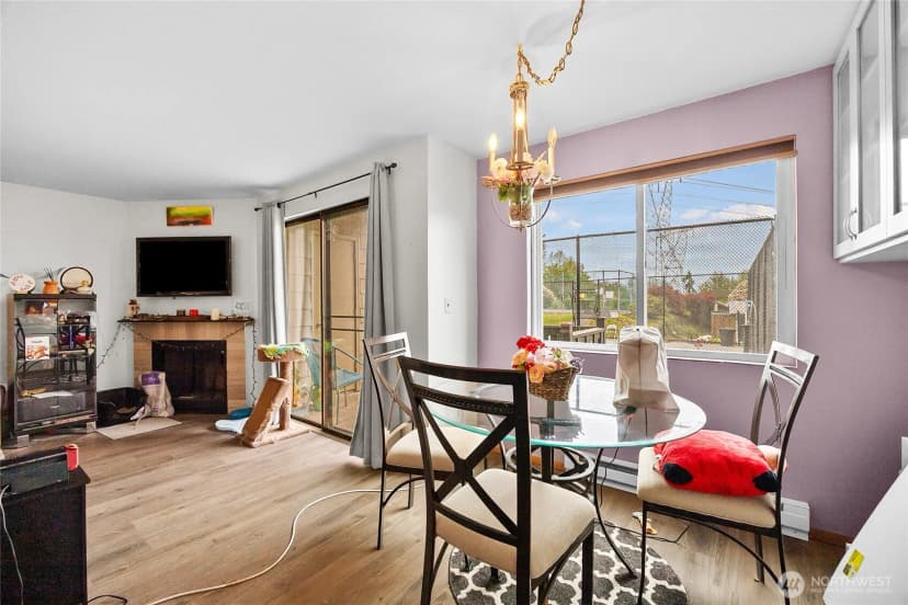 Property photo for 2020 Grant Avenue S #l104, Renton photo 11