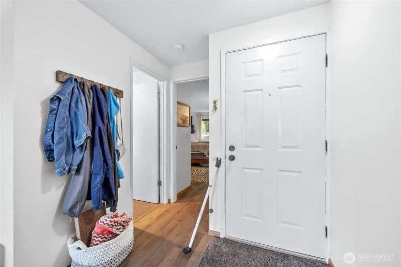 Property photo for 2020 Grant Avenue S #l104, Renton photo 27