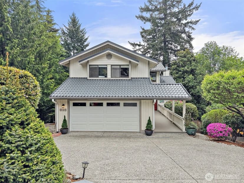 Property photo for 6162 144th Pl Se, Bellevue