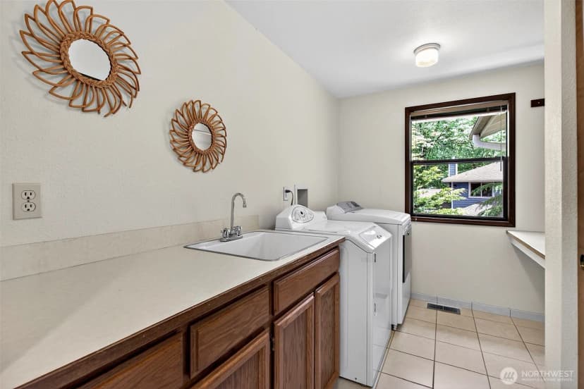Property photo for 6162 144th Pl Se, Bellevue photo 20
