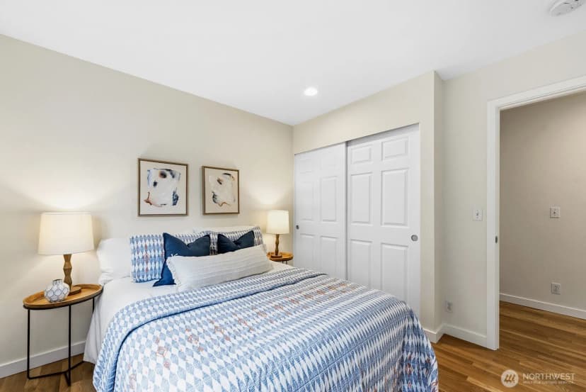 Property photo for 4035 Ne 110th Street, Seattle photo 18