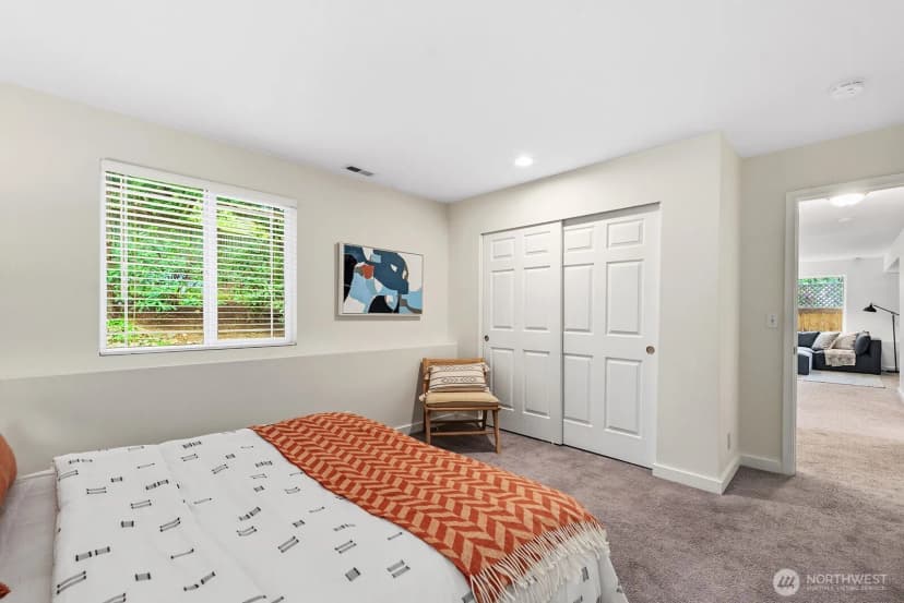 Property photo for 4035 Ne 110th Street, Seattle photo 30