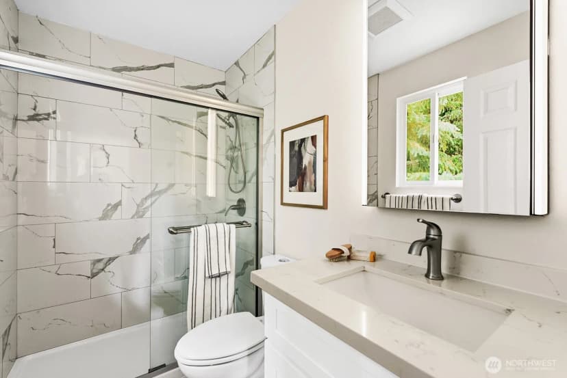 Property photo for 4035 Ne 110th Street, Seattle photo 21